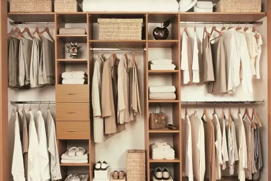 Storage space for clothes