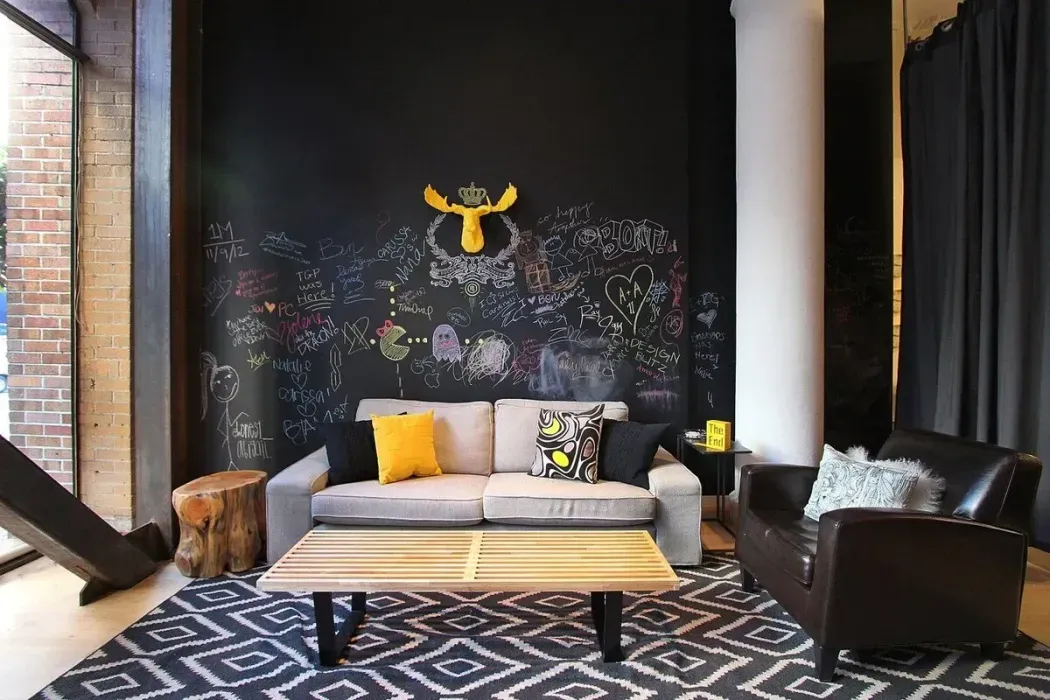Chalk boards in the interior
