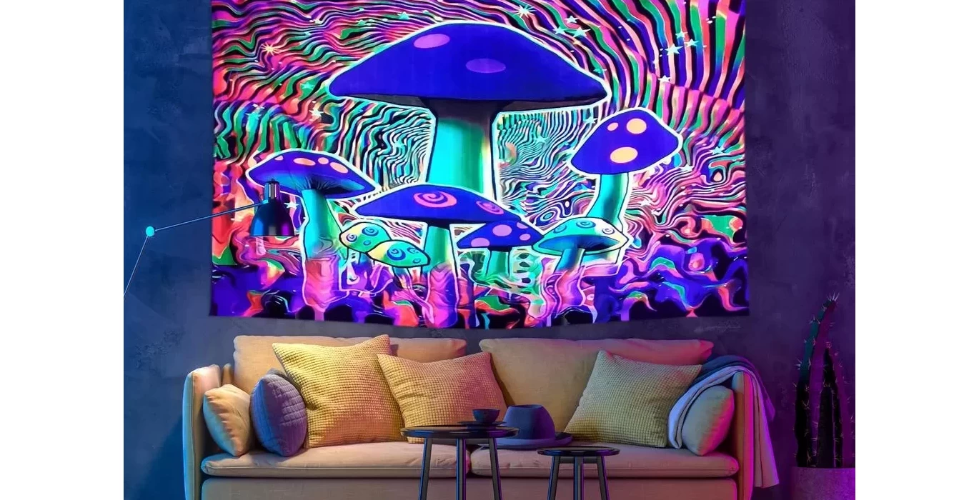 Fluorescent decorative elements Fluorescent decorative elements