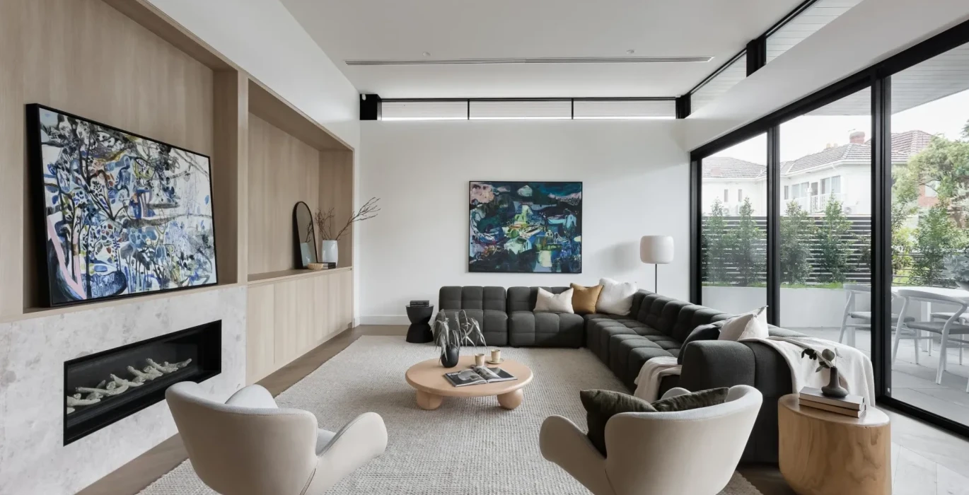 Декор стен в гостиной