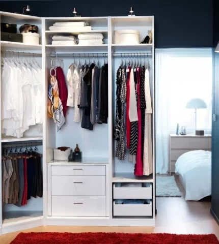 Wardrobe storage system