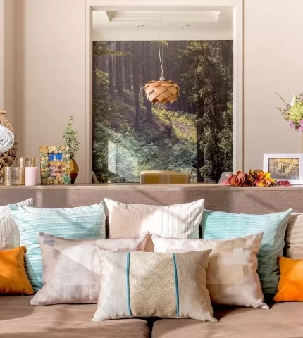 Декоративні подушки в інтер'єрі